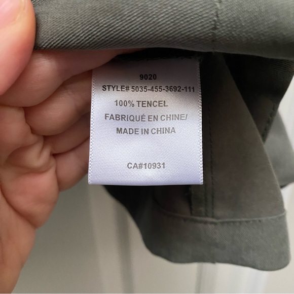 Laura Plus Lightweight 100% Tencel Jacket in Olive Green - Picture 9 of 9